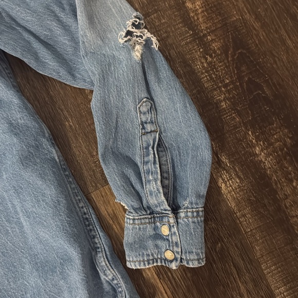 YELLOWSTONE Lucky Jean Shirt - S - EUC!!!! - Picture 4 of 6